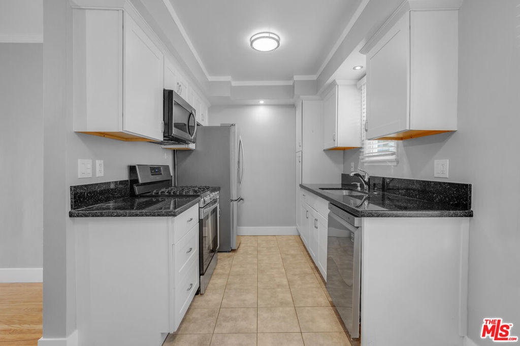 16144 W Sunset Boulevard #2 Property Photo 8