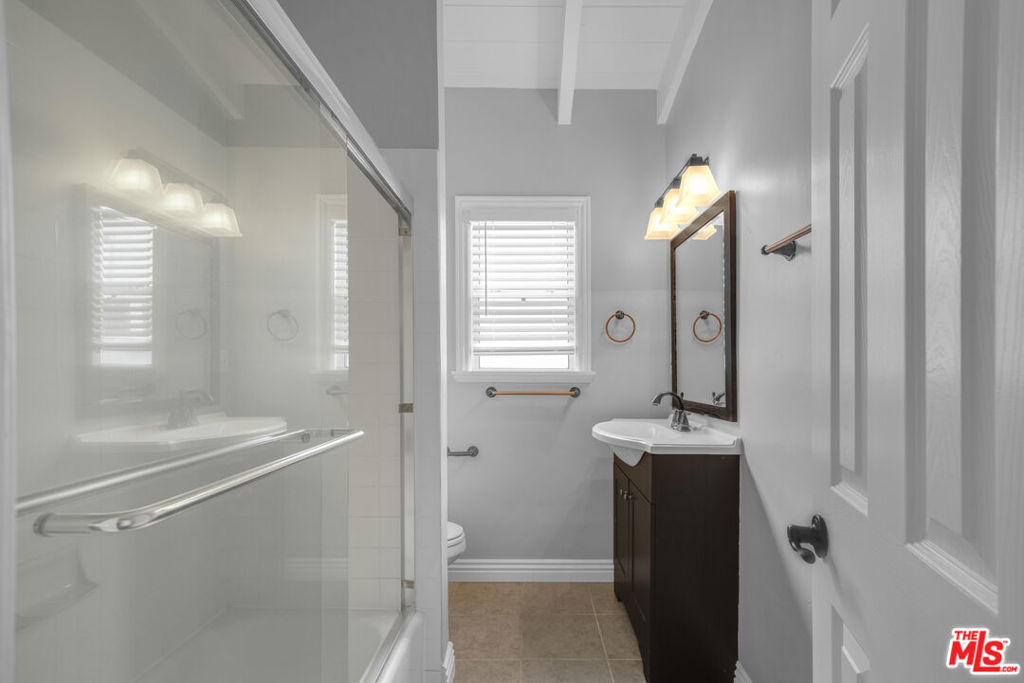 16144 W Sunset Boulevard #2 Property Photo 10