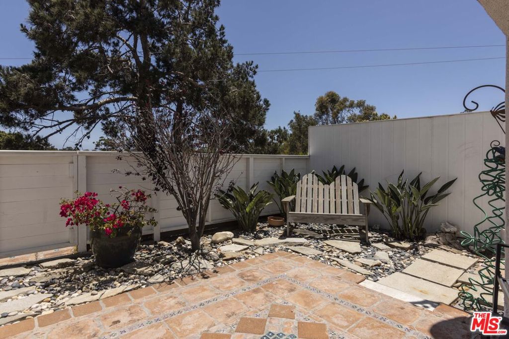 28711 Pacific Coast Highway 30 Property Photo 10