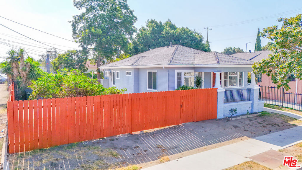 4328 Brighton Avenue Property Photo 2
