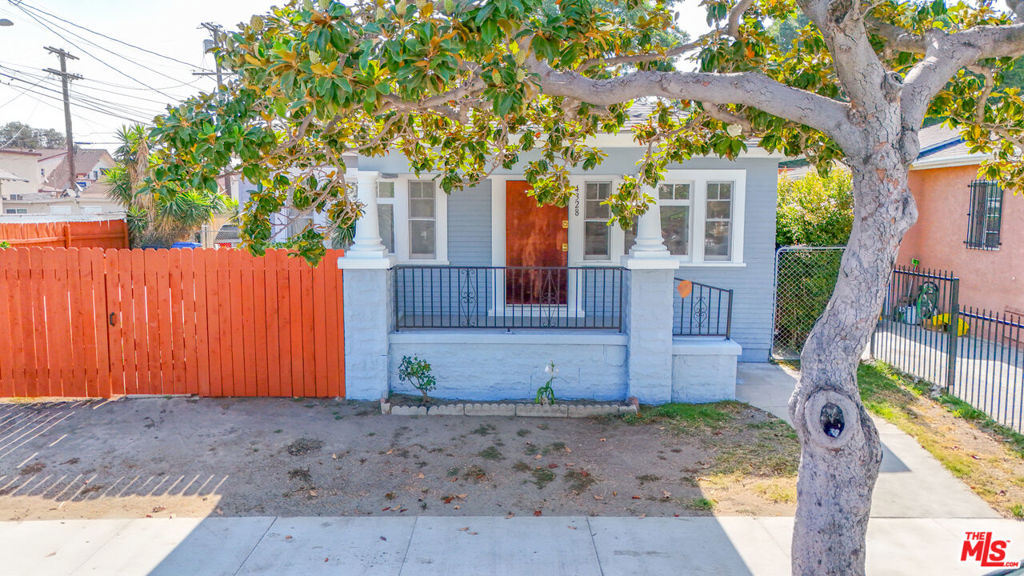 4328 Brighton Avenue Property Photo 4
