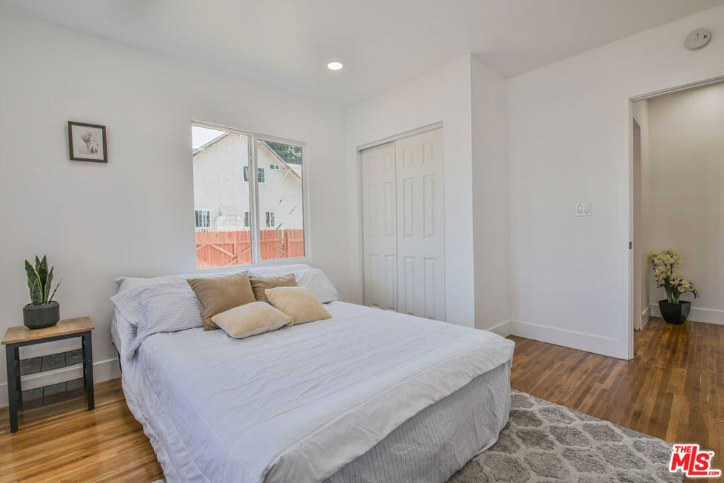 4328 Brighton Avenue Property Photo 13