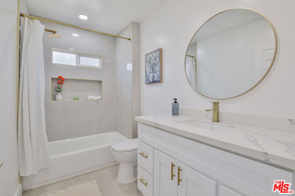 4328 Brighton Avenue Property Photo 14