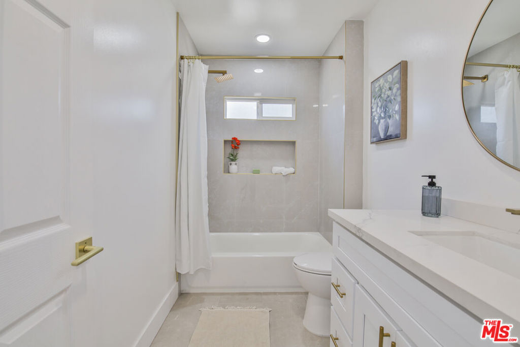 4328 Brighton Avenue Property Photo 15