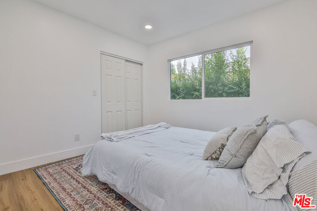 4328 Brighton Avenue Property Photo 17