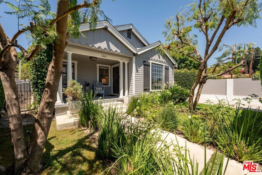 6607 De Longpre Avenue Property Photo 46