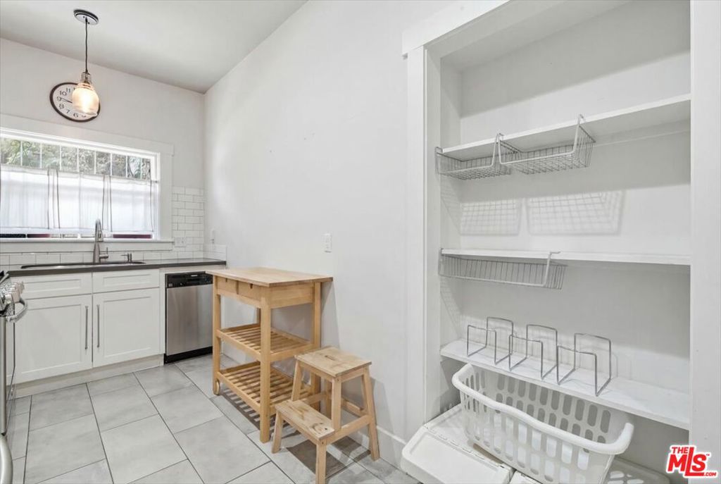 4125 S Figueroa Street 119 Property Photo 10