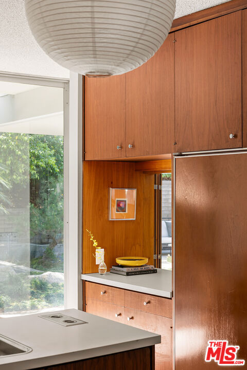 9080 Wonderland Park Avenue Property Photo 11