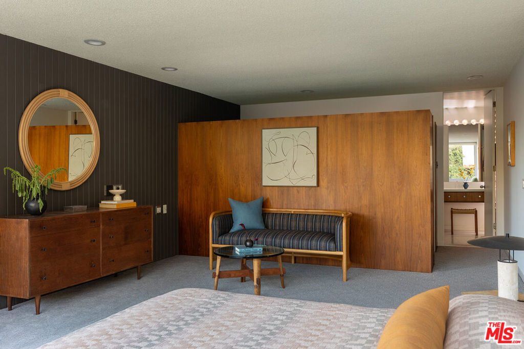 9080 Wonderland Park Avenue Property Photo 14