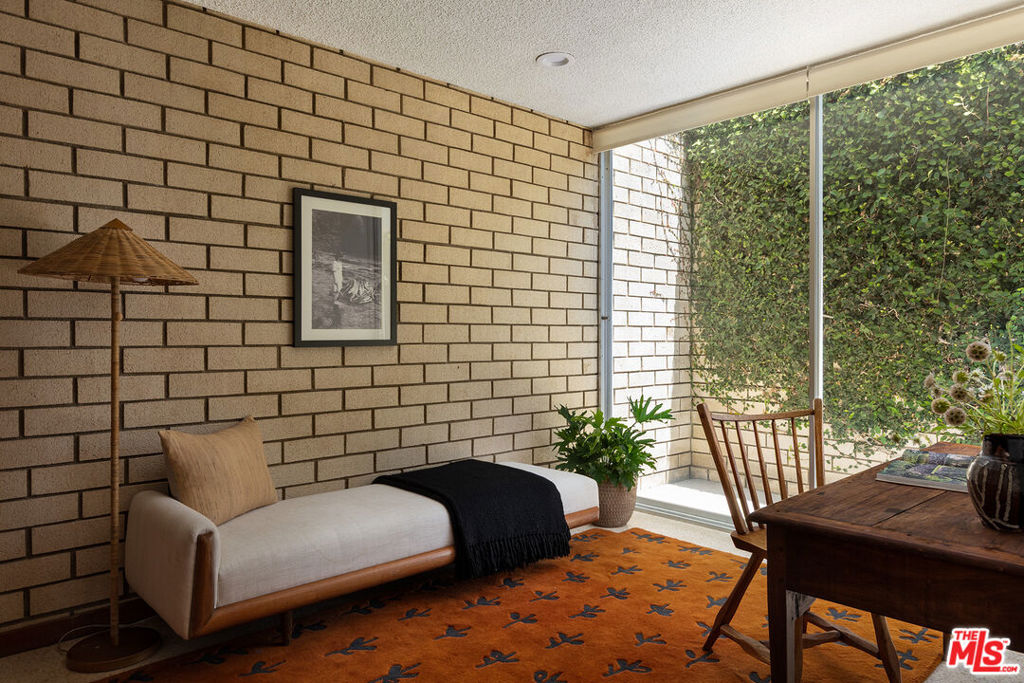 9080 Wonderland Park Avenue Property Photo 22