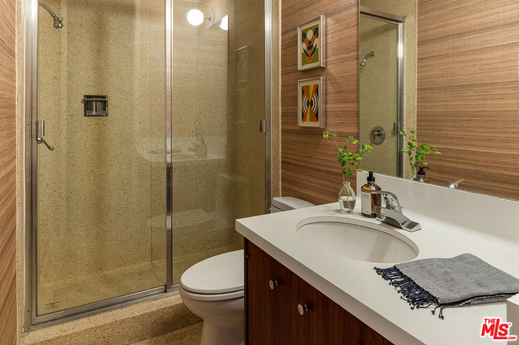 9080 Wonderland Park Avenue Property Photo 24