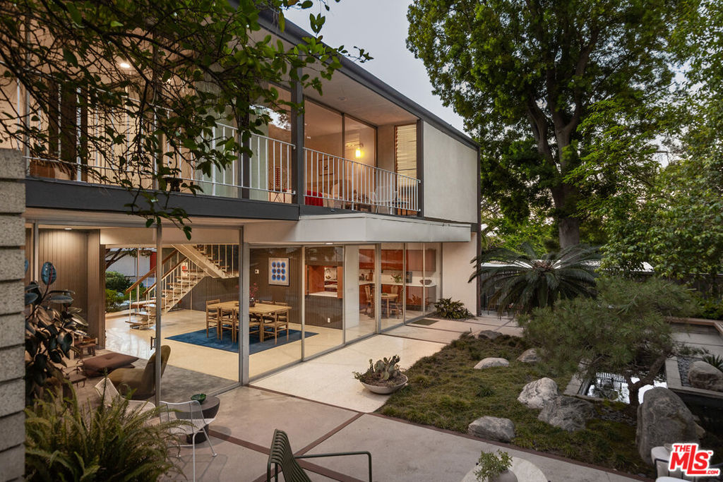 9080 Wonderland Park Avenue Property Photo 33