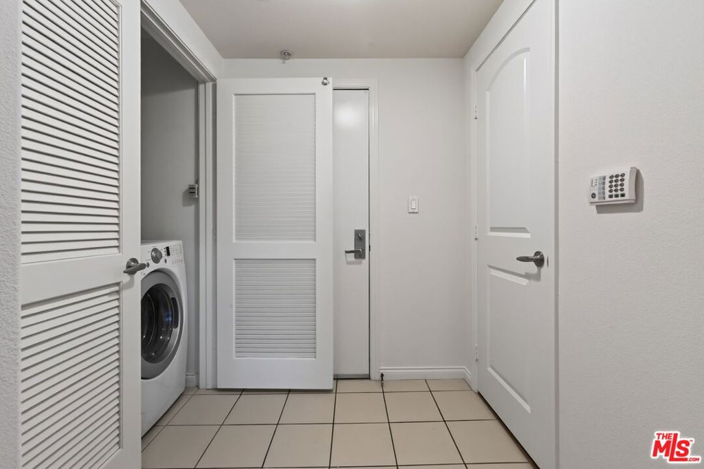 360 W Avenue 26 107 Property Photo 5