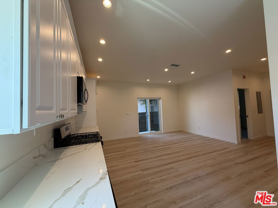 5342 Don Pio Drive Property Photo 4