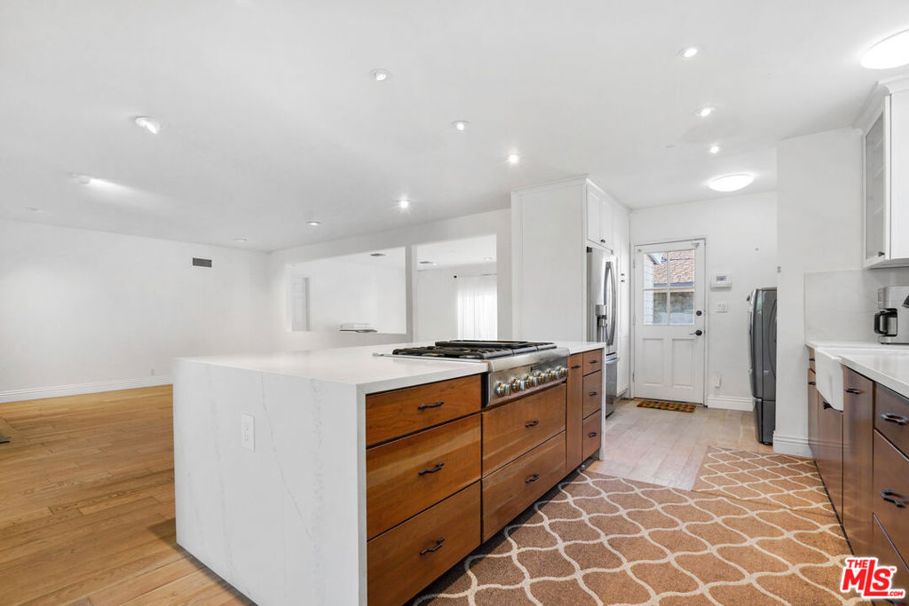 649 Tufts Avenue Property Photo 8