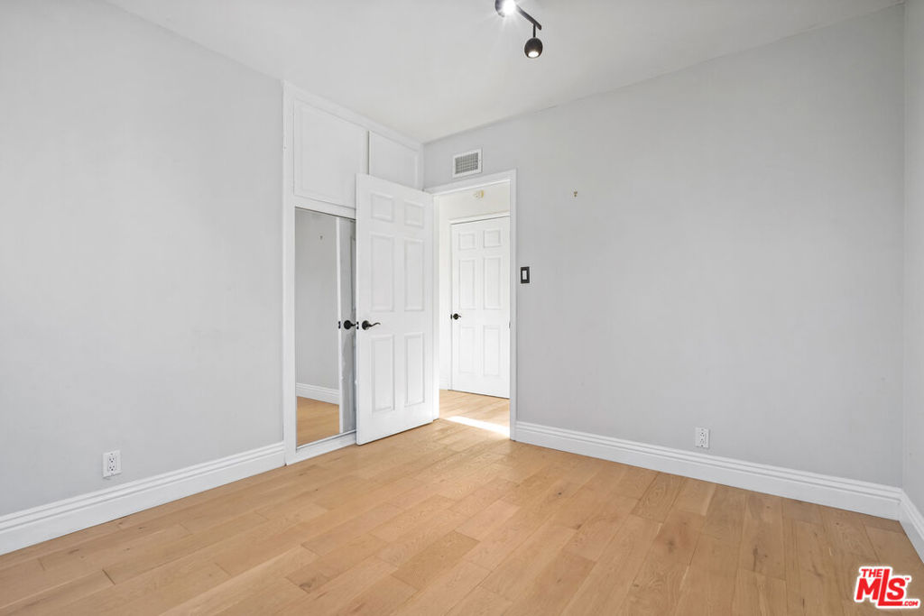 649 Tufts Avenue Property Photo 15