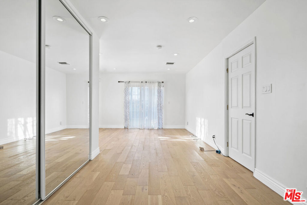 649 Tufts Avenue Property Photo 20