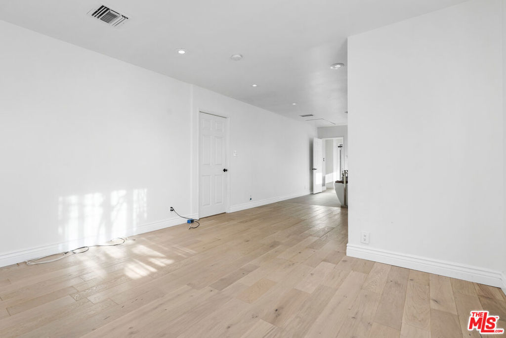649 Tufts Avenue Property Photo 22