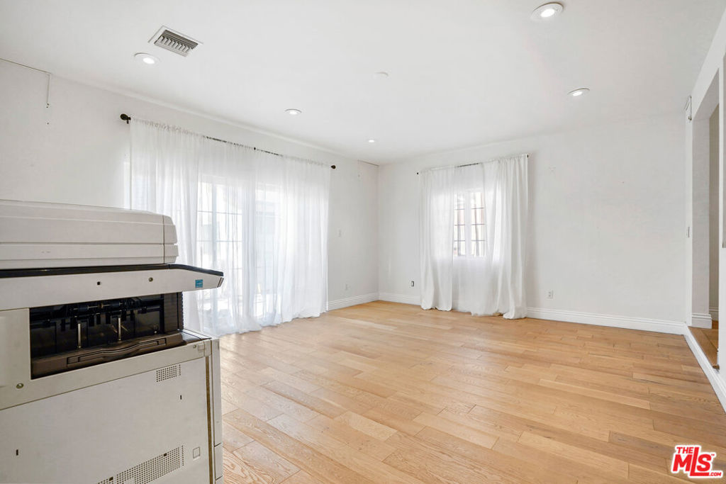 649 Tufts Avenue Property Photo 23
