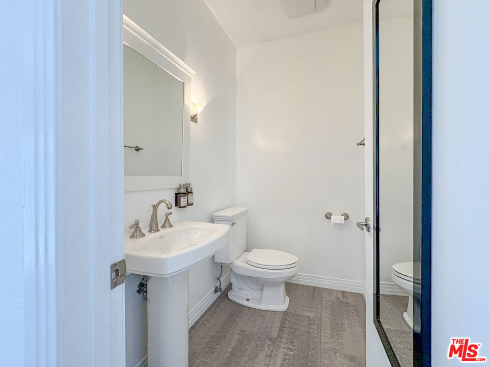 1733 Malcolm Avenue 7 Property Photo 16