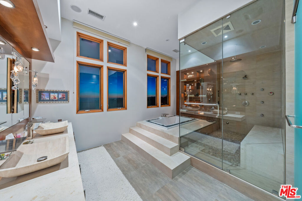26864407 Property Photo 8