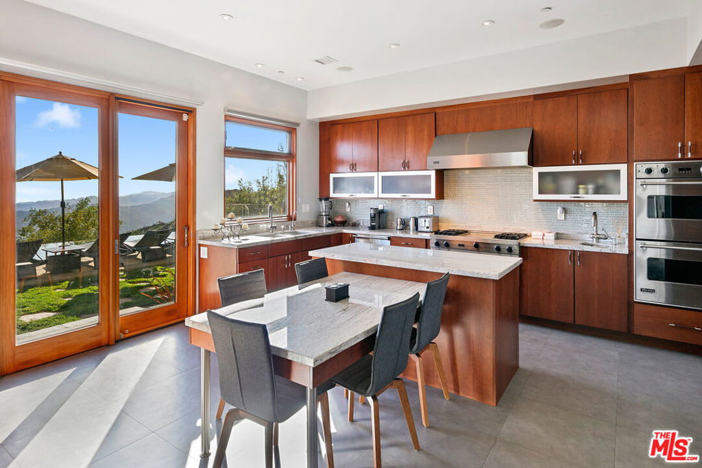 26864407 Property Photo 11