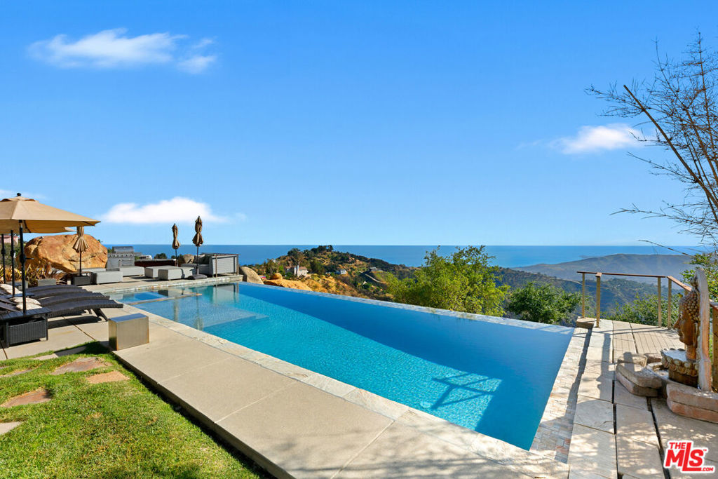 26864407 Property Photo 17