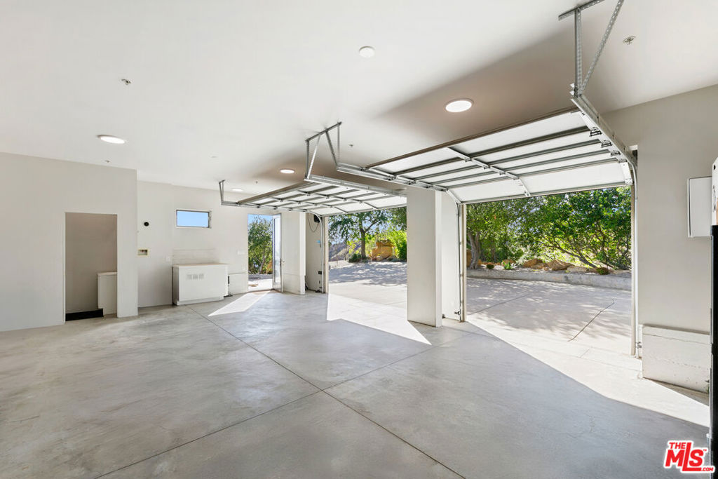 26864407 Property Photo 35