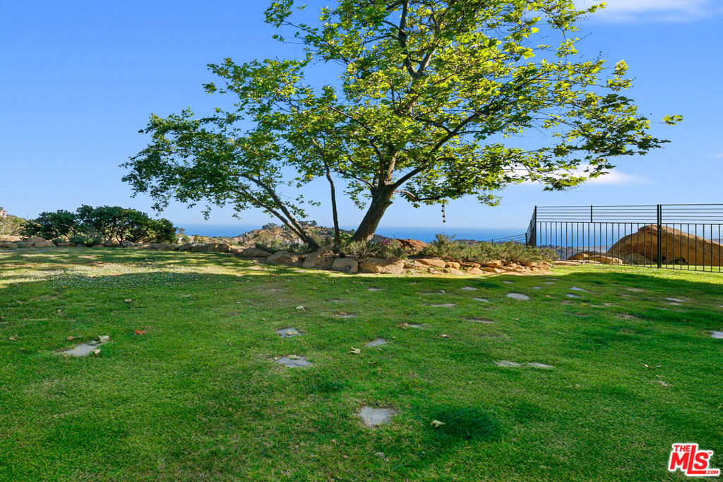 26864407 Property Photo 36