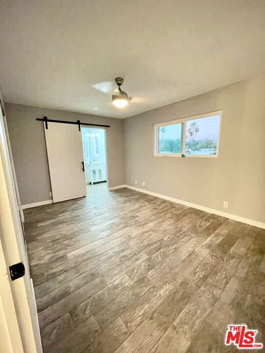 10817 Whipple Street 18 Property Photo 14