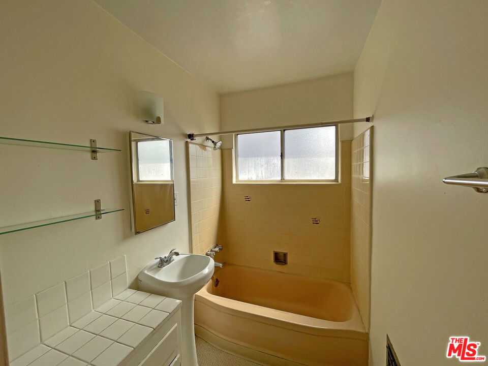 2986 Waverly Drive 4 Property Photo 9
