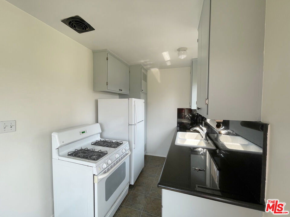 2986 Waverly Drive 4 Property Photo 11