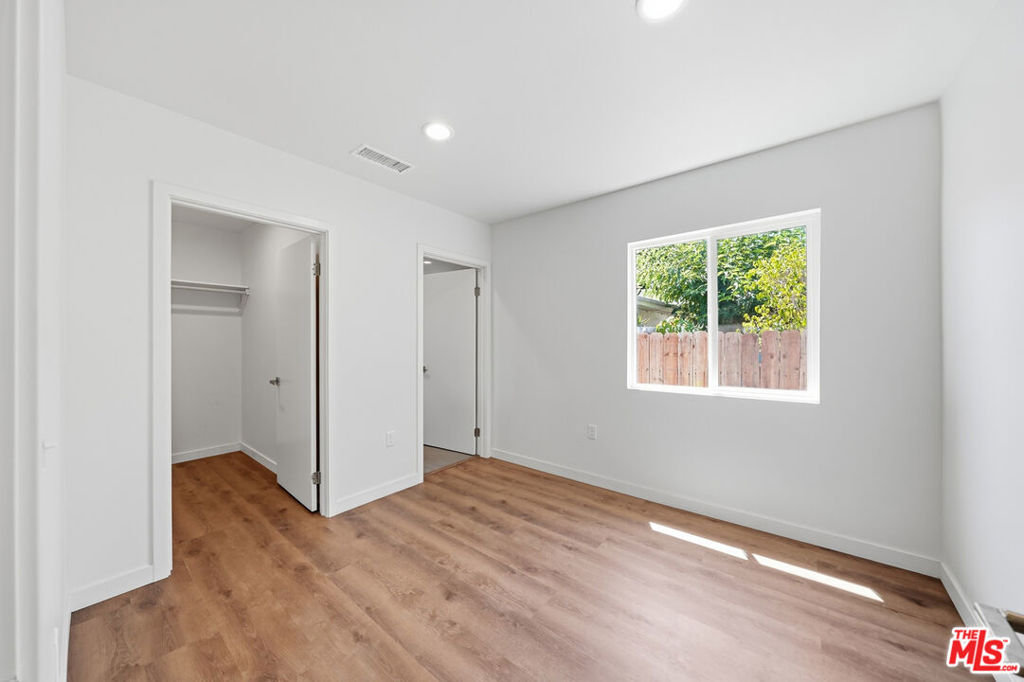 2896 W 14th Street Property Photo 49