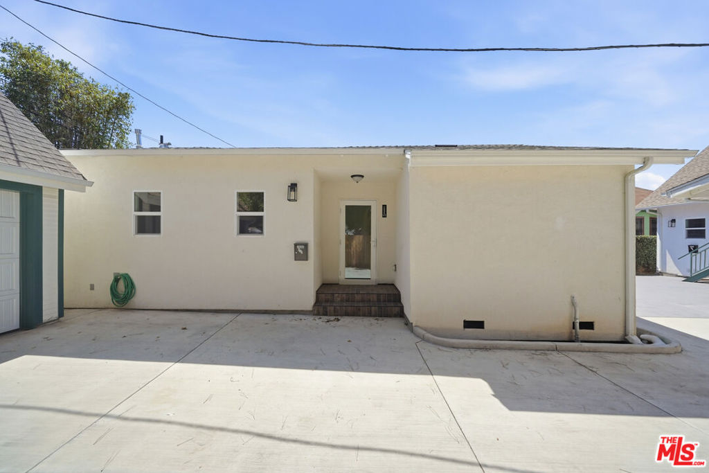 2896 W 14th Street Property Photo 55