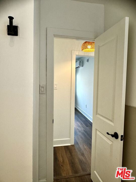 5724 La Mirada Avenue Property Photo 18