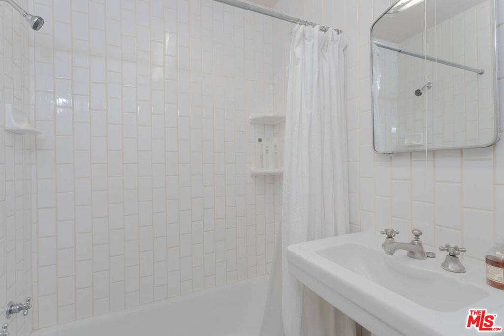10959 Strathmore Drive Property Photo 23