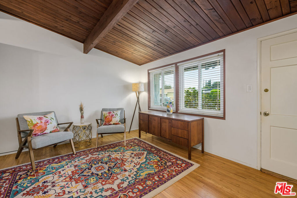 13138 Welby Way Property Photo 6