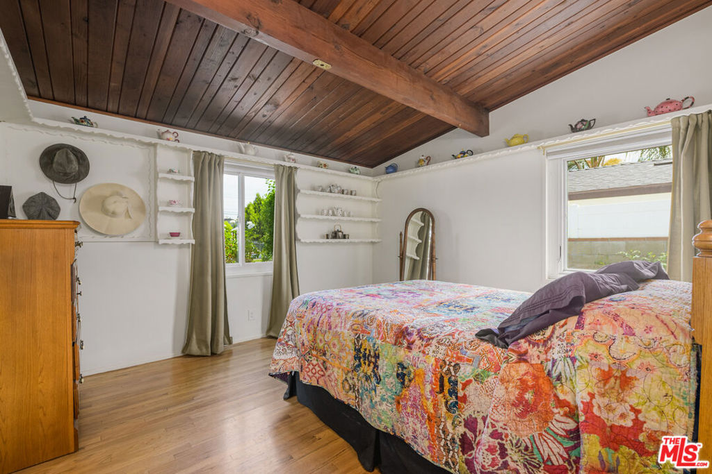 13138 Welby Way Property Photo 15