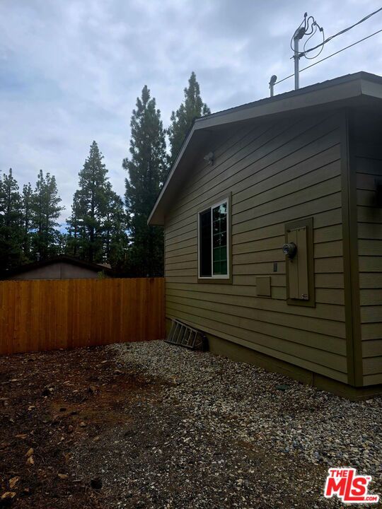 2049 Mahogany Lane Property Photo 5