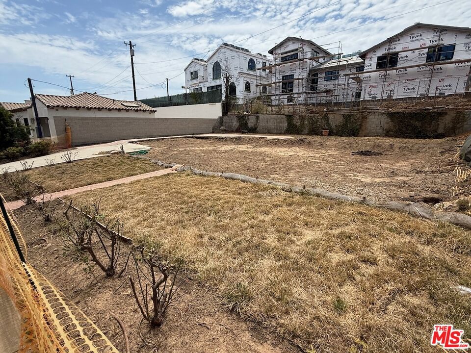 16655 W Sunset Boulevard Property Photo 12