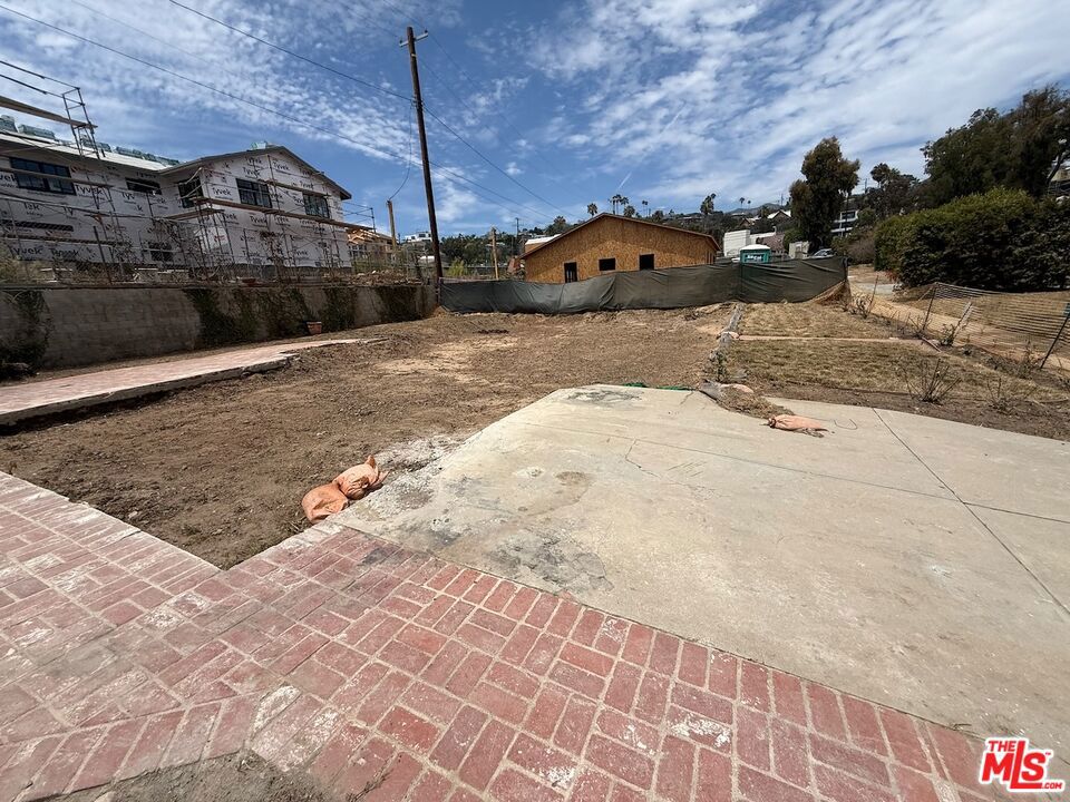16655 W Sunset Boulevard Property Photo 13