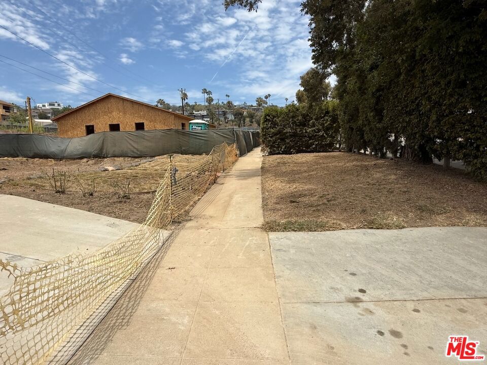 16655 W Sunset Boulevard Property Photo 16