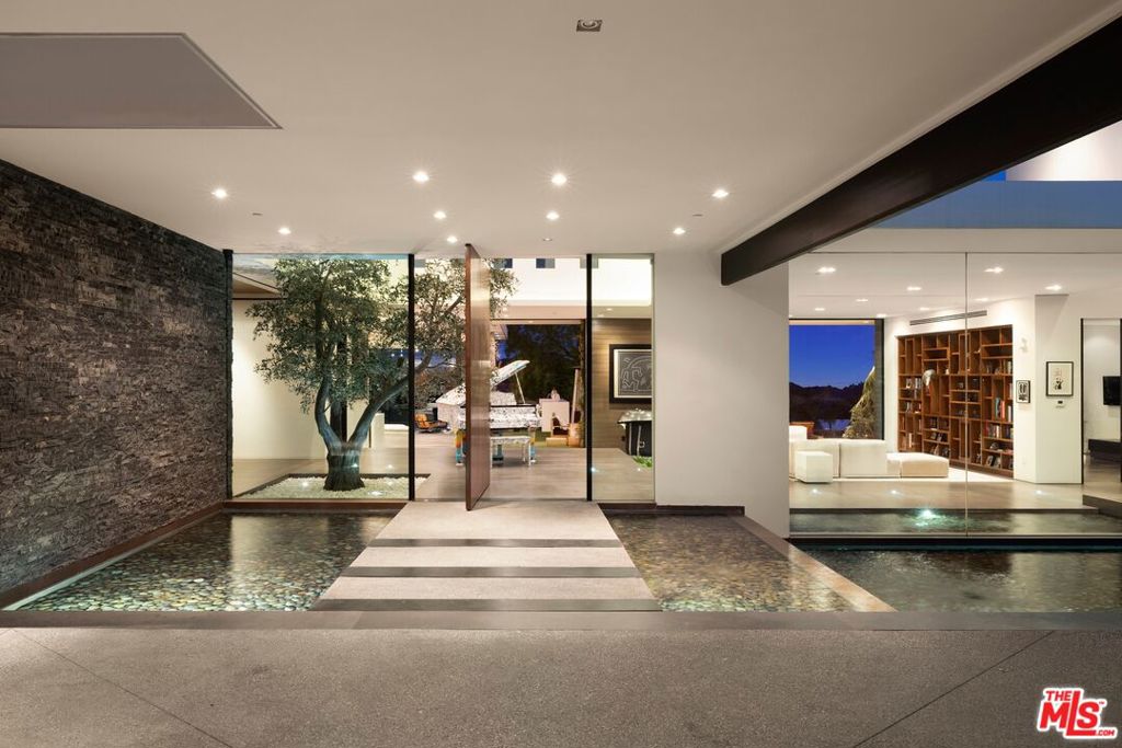 3000 Benedict Canyon Drive Property Photo 1