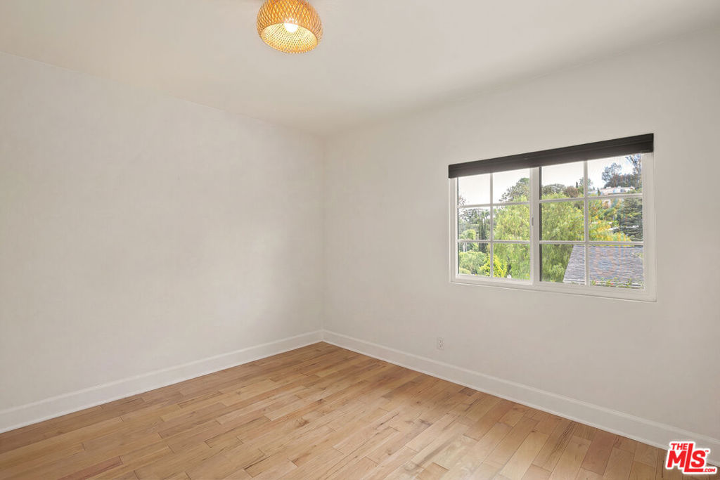 4115 Knobhill Drive Property Photo 17