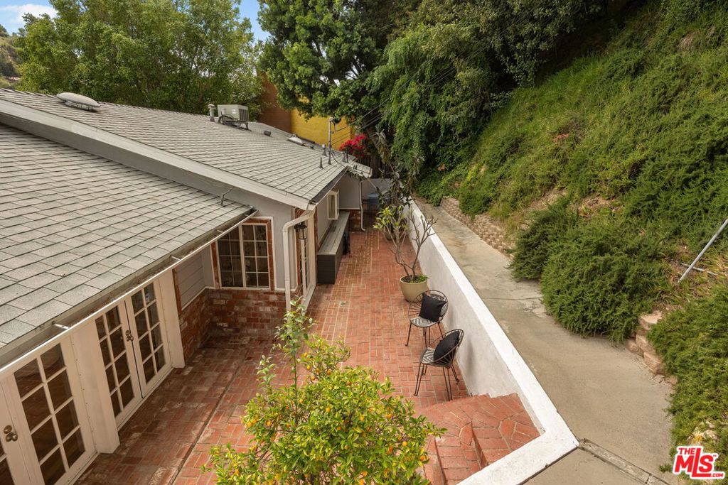 4115 Knobhill Drive Property Photo 36