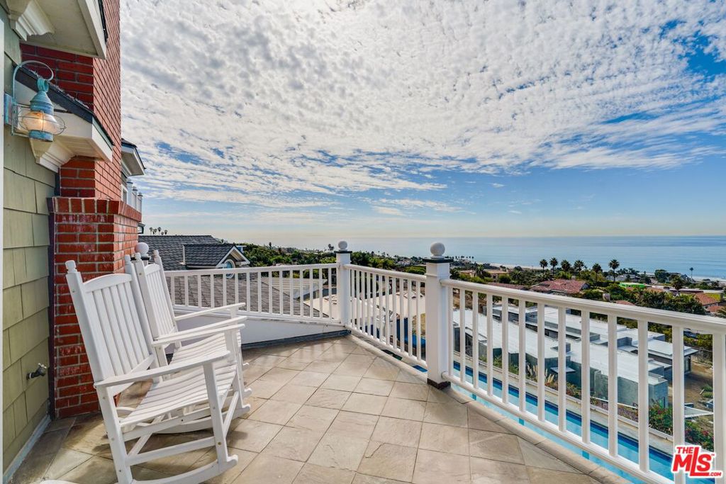6277 Sea Star Drive Property Photo 20