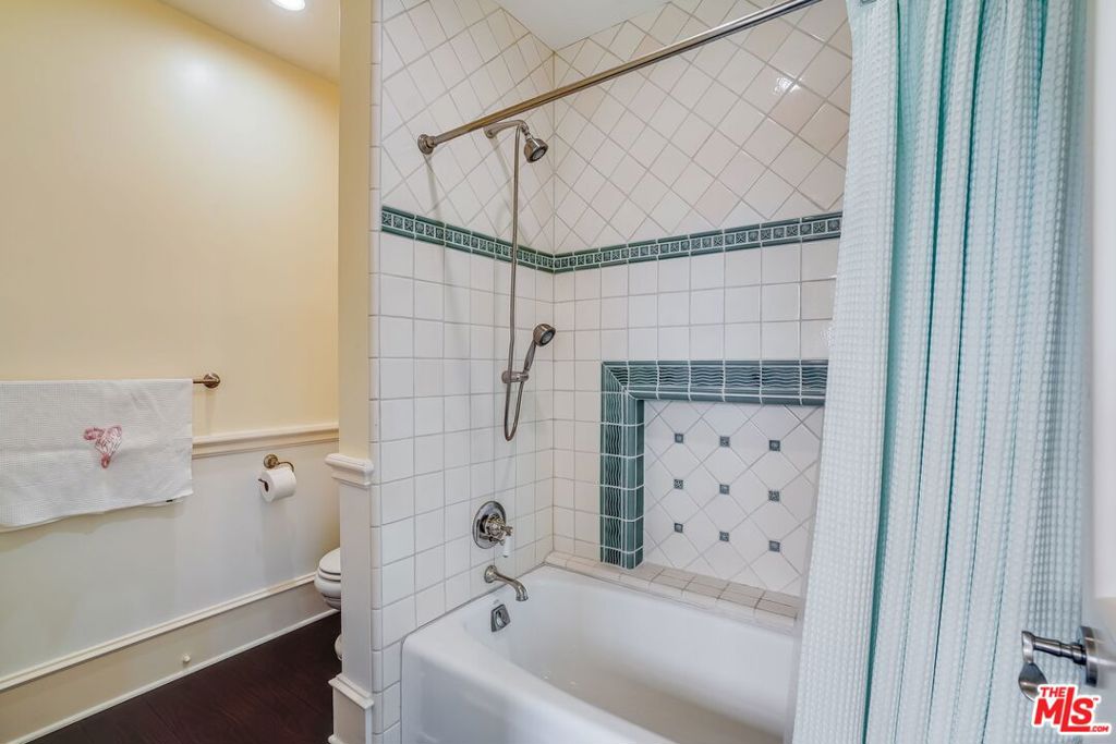 6277 Sea Star Drive Property Photo 27