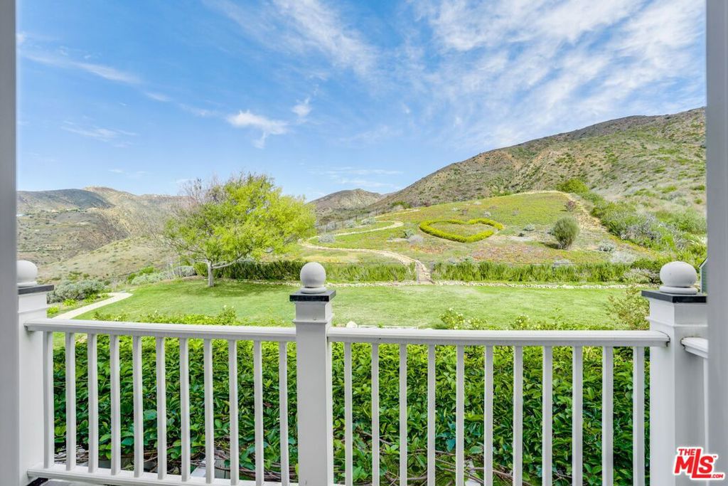 6277 Sea Star Drive Property Photo 29