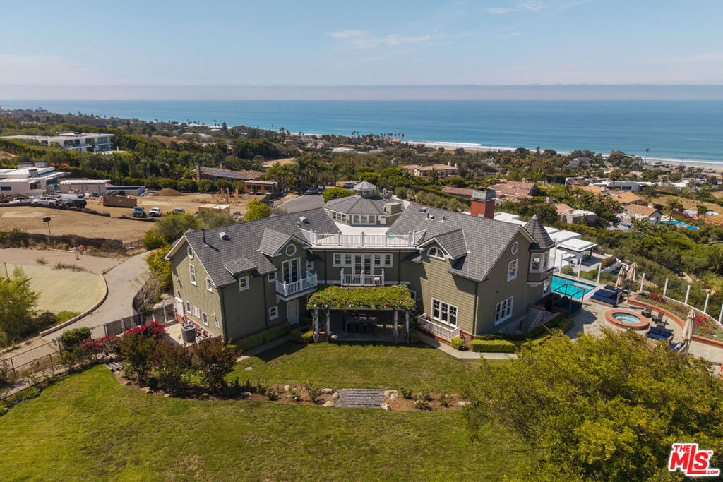 6277 Sea Star Drive Property Photo 46