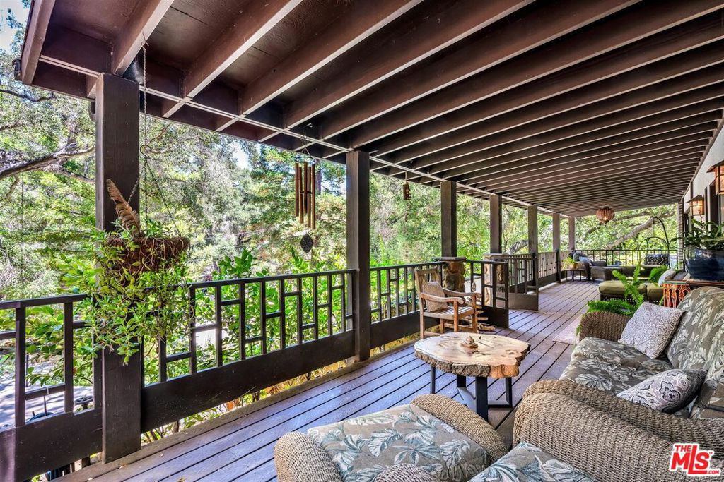 805 Malibu Meadows Drive Property Photo 1